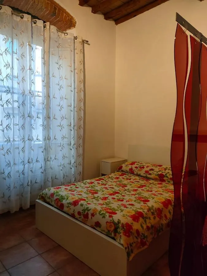 Mini Appartamento Livorno 0*,